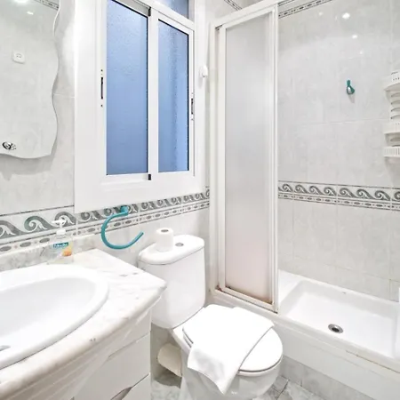 Suites4days Parallel Апартаменты *