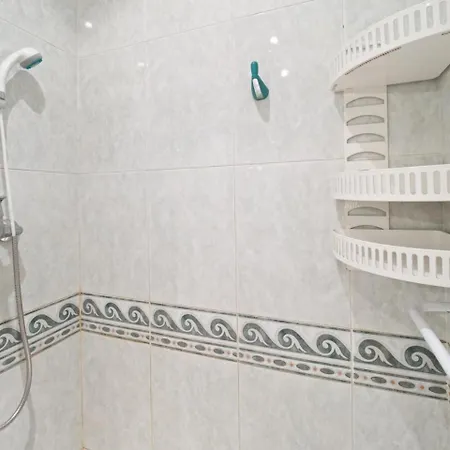 Апартаменты Suites4days Parallel *