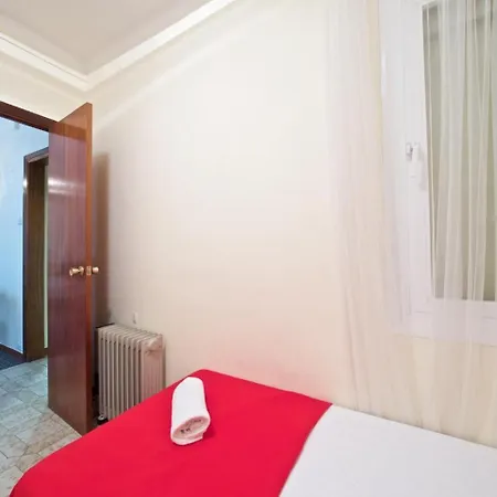 Suites4days Parallel Апартаменты *